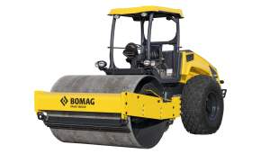 Enojni valjar BOMAG BW 211